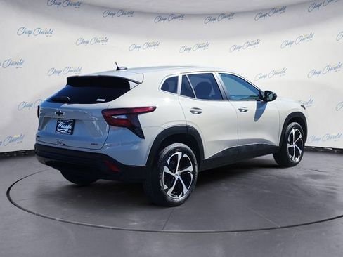 New 2026 Chevrolet Trax RS w/ Sunroof Package image 5