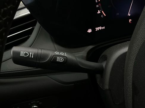 Used 2025 Buick Encore GX Preferred image 34