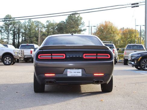 Used 2015 Dodge Challenger SXT Plus image 6