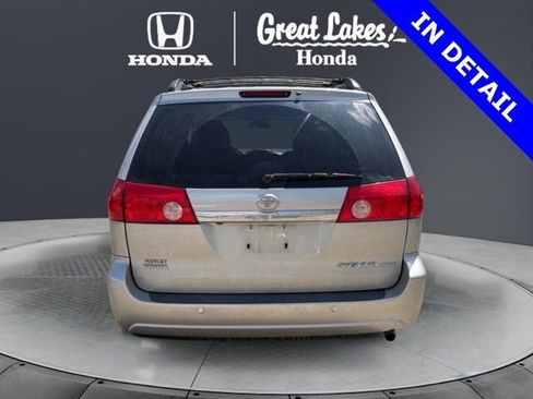 Used 2009 Toyota Sienna XLE FWD image 5