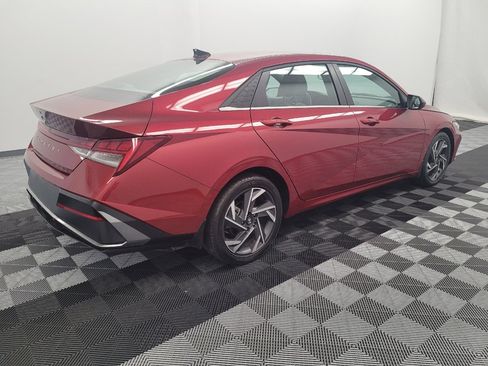 Used 2024 Hyundai Elantra SEL w/ Convenience Package FWD image 10