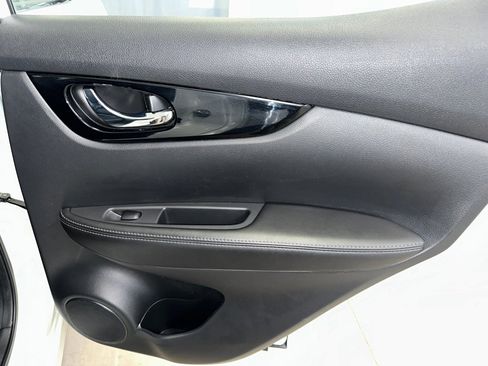 Used 2021 Nissan Rogue Sport SL w/ Premium Package image 29