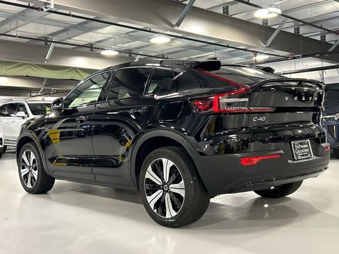 Certified 2023 Volvo C40 P8 Recharge Plus w/ Climate Package AWD/4WD image 4