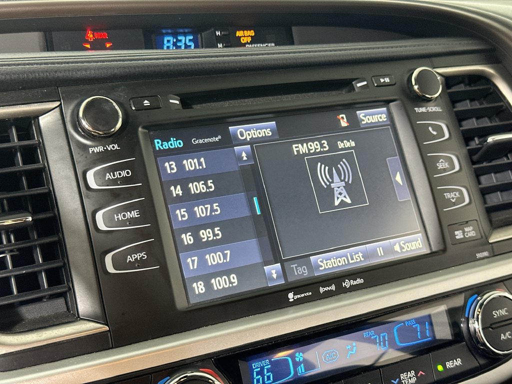 Used 2019 Toyota Highlander XLE FWD image 32