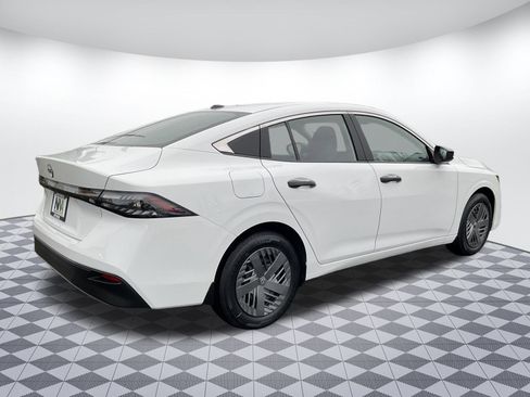 Used 2026 Nissan Sentra S w/ S Cold Weather Package image 3