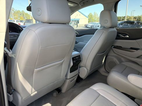 Used 2020 GMC Acadia SLT w/ Driver Alert Package II image 20