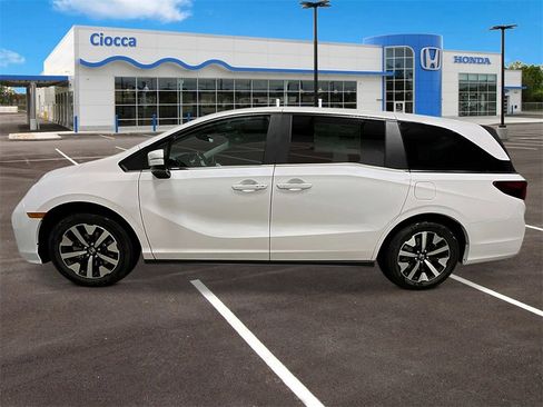 New 2026 Honda Odyssey EX-L image 2