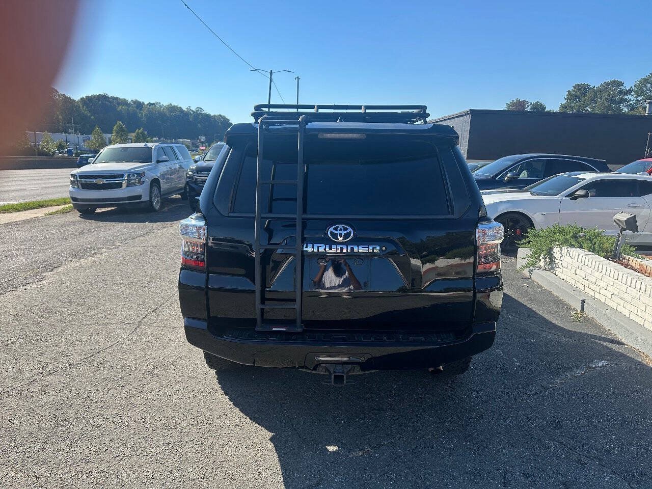 Used 2016 Toyota 4Runner 4WD image 3