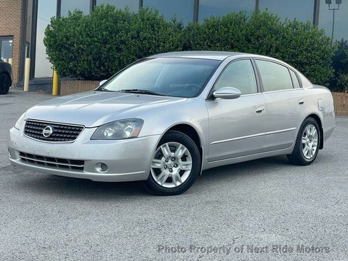 Used 2005 Nissan Altima 2.5 S w/ (S02) Side Airbags Pkg FWD image 22