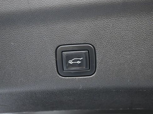 Used 2023 Chevrolet Tahoe RST w/ Luxury Package image 17