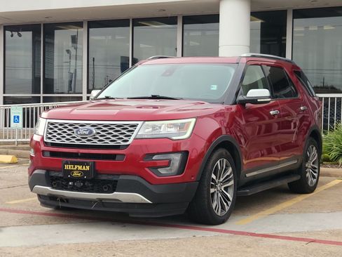 Used 2017 Ford Explorer Platinum AWD/4WD image 2