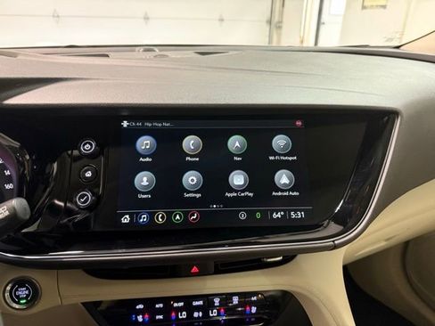 Certified 2022 Buick Envision Avenir w/ Technology Package II image 18