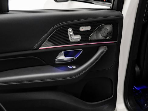 Used 2022 Mercedes-Benz GLS 63 AMG 4MATIC w/ Warmth & Comfort Package image 89