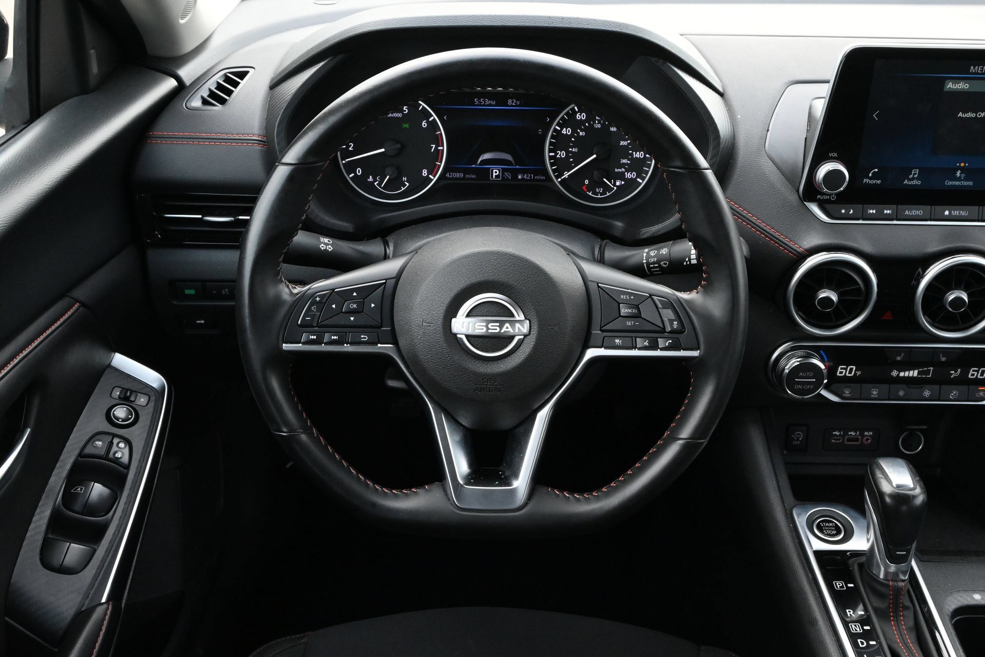 Used 2025 Nissan Sentra SR FWD image 11