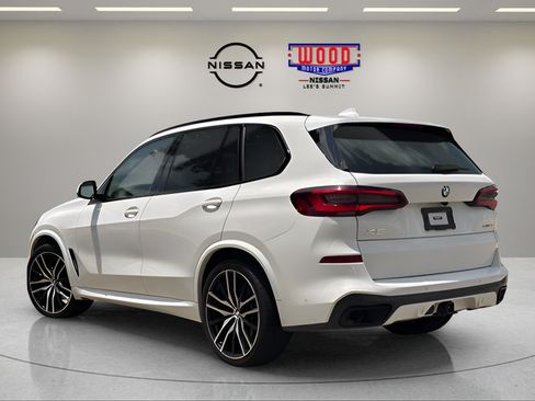 Used 2022 BMW X5 xDrive40i w/ M Sport Package AWD/4WD image 4