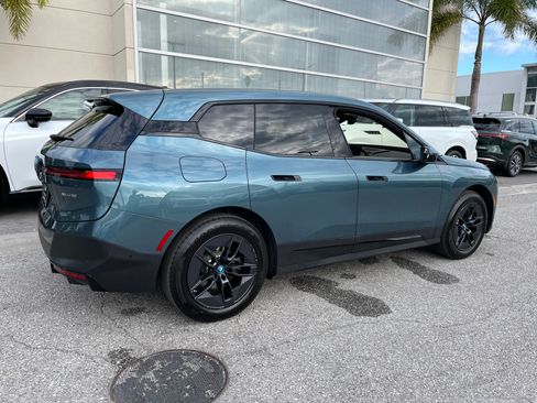 Used 2025 BMW iX xDrive50 AWD/4WD image 10