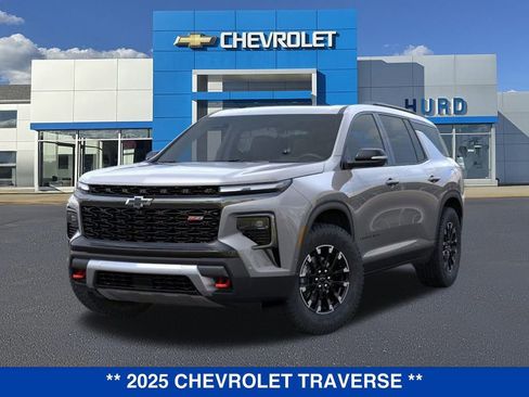 New 2025 Chevrolet Traverse Z71 w/ Enhanced Driving Package image 9