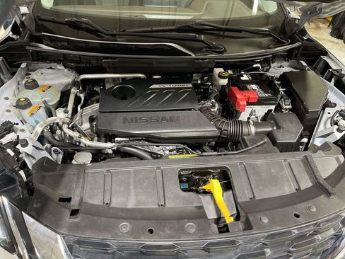 Used 2023 Nissan Rogue SV image 24