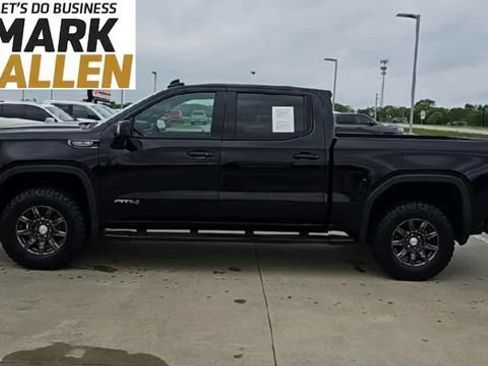 Used 2024 GMC Sierra 1500 AT4 w/ Technology Package AWD/4WD image 5