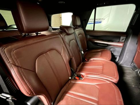 Certified 2024 Ford Expedition Limited image 22