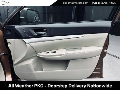 Used 2011 Subaru Legacy 2.5i Premium w/ All-Weather Pkg AWD/4WD image 25