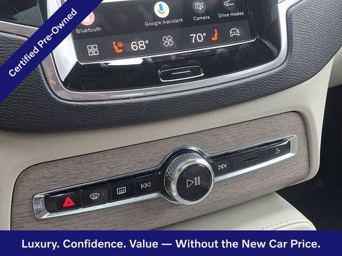 Certified 2024 Volvo XC90 B6 Plus AWD/4WD image 17