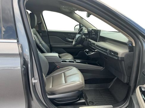 Certified 2025 Lincoln Corsair FWD image 22