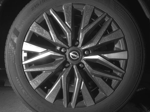 Used 2025 Nissan Altima 2.5 SV image 15