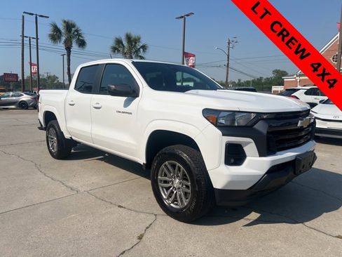 Used 2023 Chevrolet Colorado LT w/ LT Convenience Package image 3