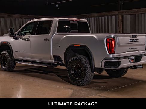 Used 2021 GMC Sierra 2500 Denali w/ Denali Ultimate Package AWD/4WD image 7