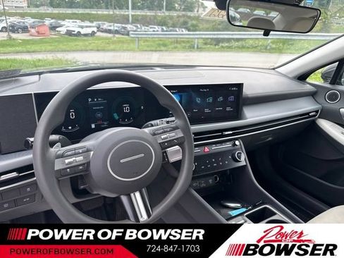 Used 2025 Hyundai Sonata SEL FWD image 3