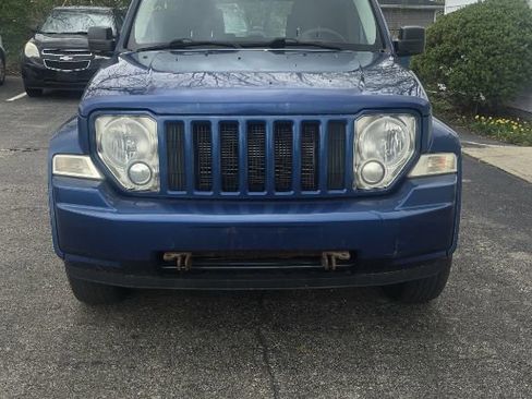 Used 2010 Jeep Liberty 4WD Sport image 13