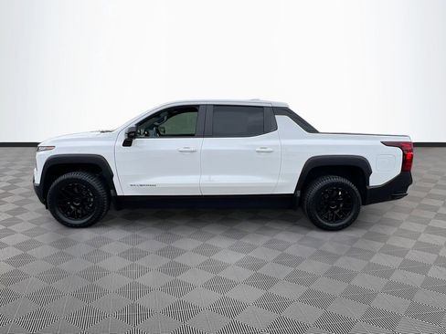 Used 2024 Chevrolet Silverado EV W/T AWD/4WD image 4