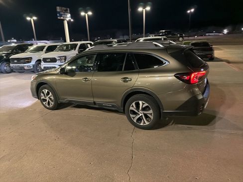 Used 2020 Subaru Outback Touring XT image 8