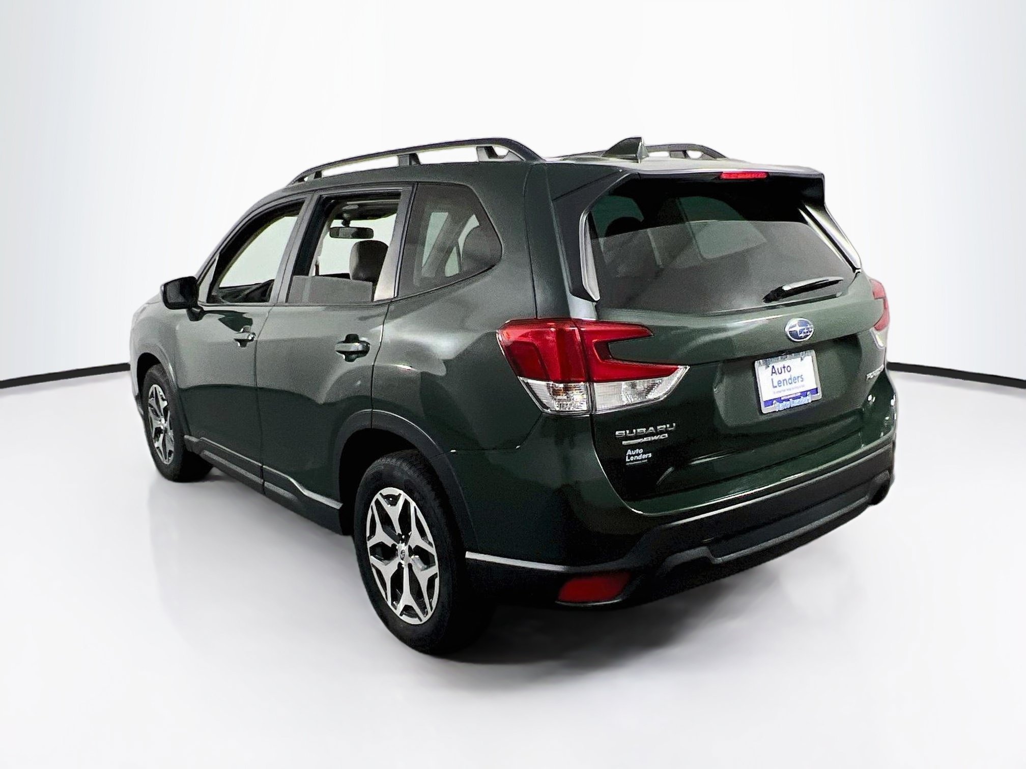 Used 2023 Subaru Forester Premium AWD/4WD image 7