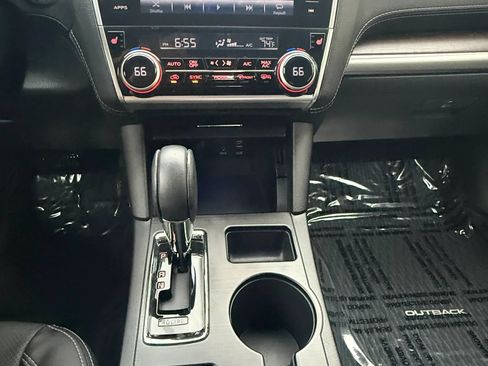 Used 2018 Subaru Outback 2.5i Limited w/ Popular Package #2 AWD/4WD image 19