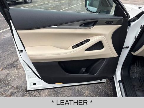 Certified 2023 INFINITI QX60 Luxe image 10