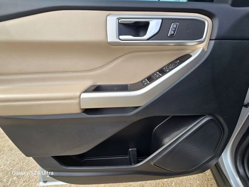 Used 2023 Ford Explorer XLT w/ Class IV Trailer Tow Package image 16