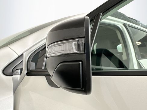 Used 2025 Subaru Outback Onyx Edition image 16