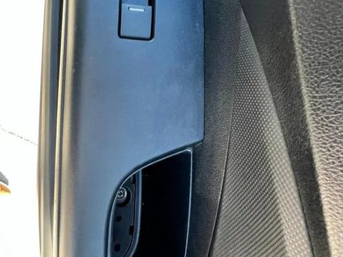Used 2015 Honda CR-V LX image 31