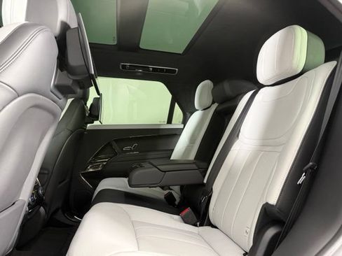 Used 2024 Land Rover Range Rover Sport Autobiography AWD/4WD image 24