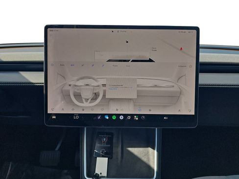 Used 2026 Tesla Model Y 2WD image 21