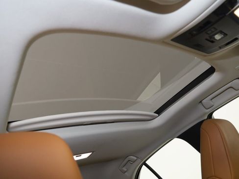 Used 2019 Lexus UX 250h AWD w/ Premium Package image 10