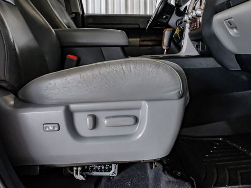 Used 2012 Toyota Tundra Limited image 32