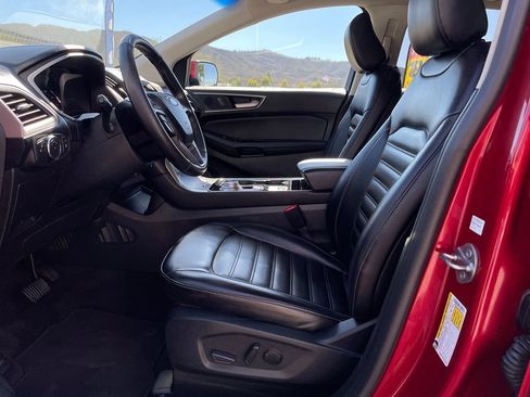 Used 2020 Ford Edge SEL w/ Convenience Package FWD image 16