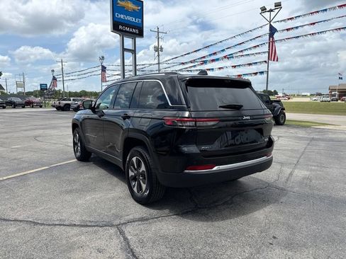 Used 2022 Jeep Grand Cherokee Limited 4xe w/ Luxury Tech Group II AWD/4WD image 7