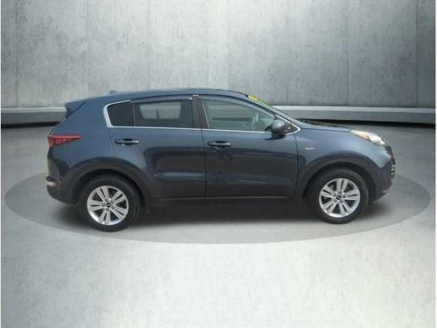 Used 2019 Kia Sportage LX image 7