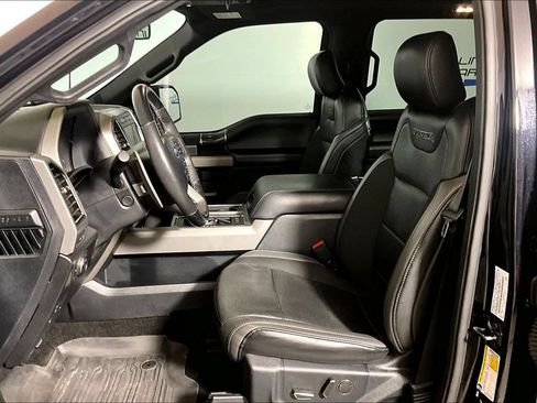 Used 2019 Ford F150 Raptor w/ Equipment Group 802A Luxury AWD/4WD image 19