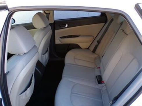 Used 2018 Kia Optima LX image 19