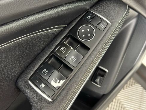Used 2015 Mercedes-Benz GLA 250 4MATIC image 34